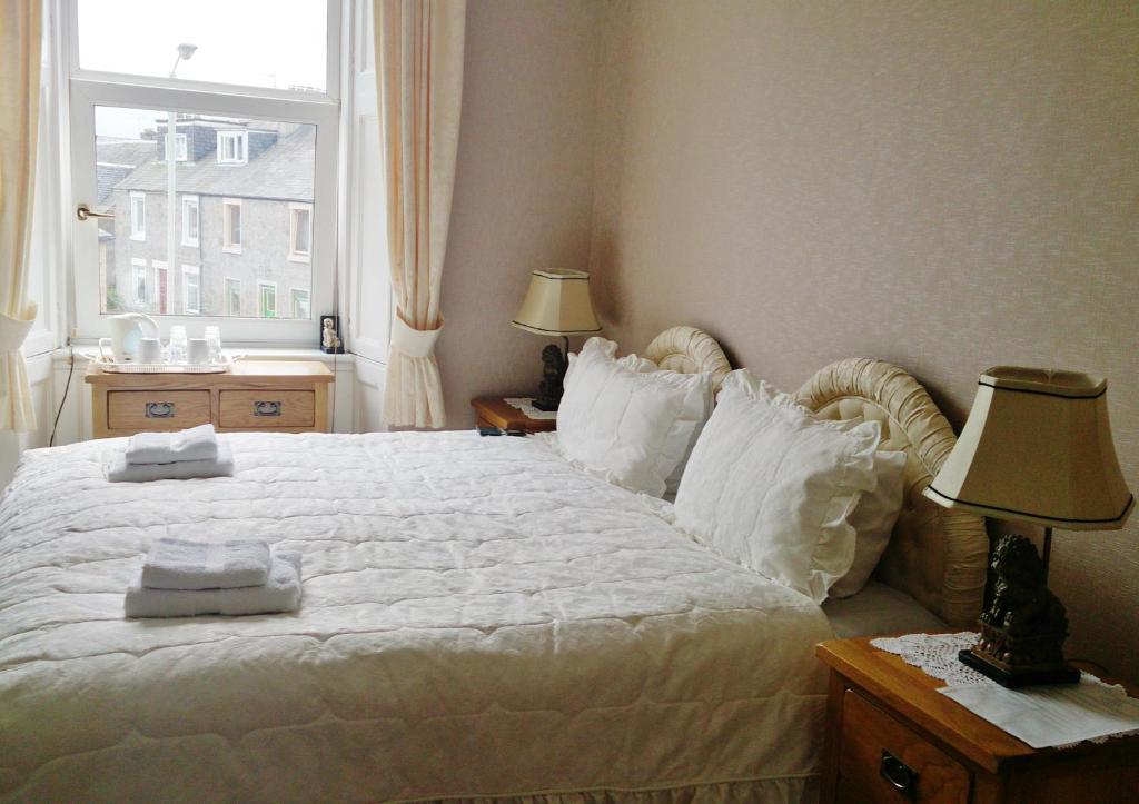 Castle Viewpoint B&B Inverness Ruang foto